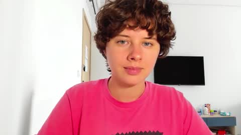 Evie online show from March 3, 4:51 am