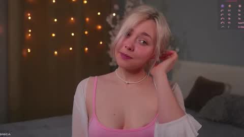 Alice online show from December 14, 8:46 pm