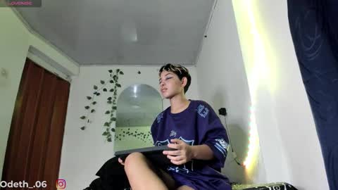 odeth_ online show from November 11, 4:12 am