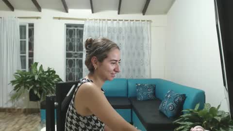 Val online show from December 28, 12:36 am