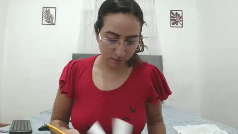 Val online show from March 4, 11:00 pm