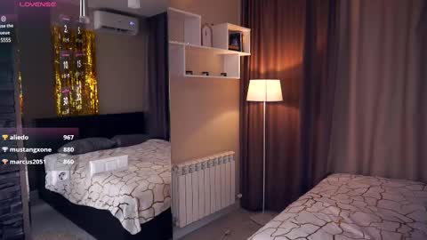 Thea online show from March 5, 9:15 pm