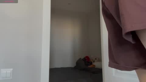 Snapshot of odettehatt chatting on March 29, 4:45 am Thea online show from March 29, 4:45 am