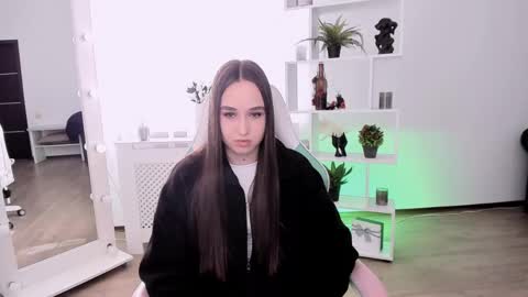 Snapshot of odium_ chatting on April 16, 7:09 am Nikki online show from April 16, 7:09 am