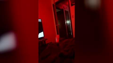 Snapshot of odyssey2125 chatting on June 21, 8:44 pm odyssey2125 online show from June 21, 8:44 pm