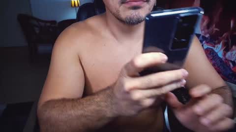 Snapshot of officeman7 chatting on December 31, 7:18 pm officeman7 online show from December 31, 7:18 pm