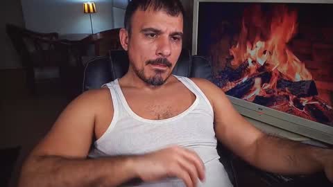 Snapshot of officeman7 chatting on February 4, 9:41 pm officeman7 online show from February 4, 9:41 pm