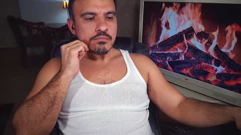 Snapshot of officeman7 chatting on February 6, 6:13 pm officeman7 online show from February 6, 6:13 pm