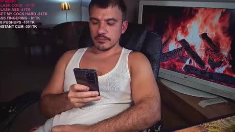 Snapshot of officeman7 chatting on March 6, 5:33 pm officeman7 online show from March 6, 5:33 pm