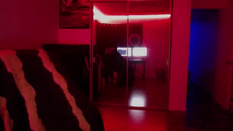 Money online show from November 28, 12:08 pm