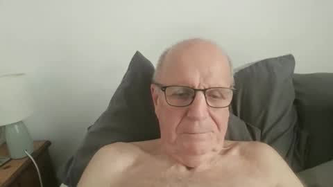 Snapshot of oggi95 chatting on September 20, 10:05 am oggi95 online show from September 20, 10:05 am