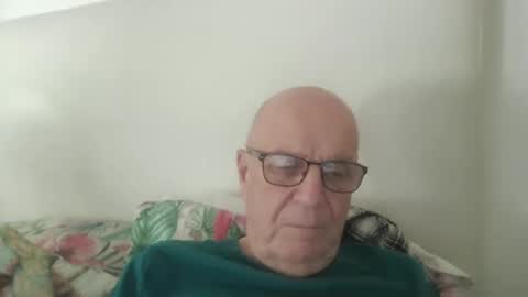 Snapshot of oggi95 chatting on September 30, 12:54 pm oggi95 online show from September 30, 12:54 pm