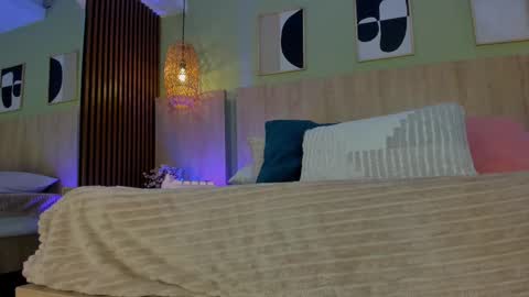 Holly online show from November 24, 11:21 am