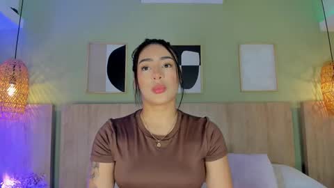 Holly online show from December 22, 11:18 am