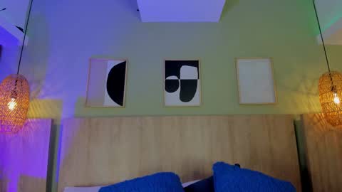 Holly online show from January 6, 11:14 am