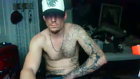 who dares  toss me some  tips lets have fun online show from November 25, 3:06 am