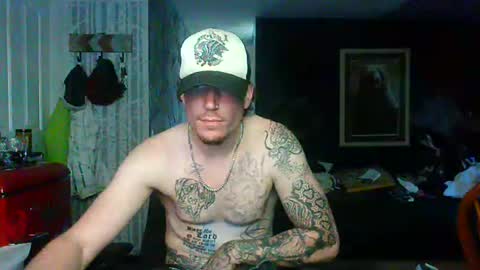 Snapshot of oh_you_know69 chatting on April 21, 3:24 am who dares toss me some tips lets have fun online show from April 21, 3:24 am