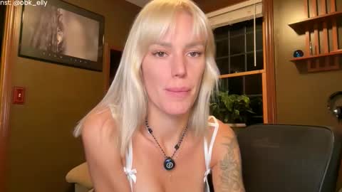 Kelly online show from October 23, 1:05 am