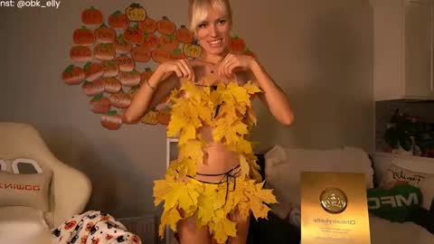 Kelly online show from October 31, 11:17 pm