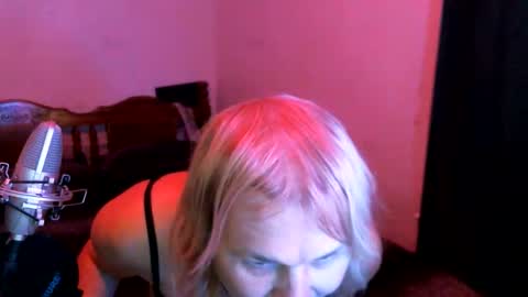 ohellesbells online show from June 1, 6:26 am