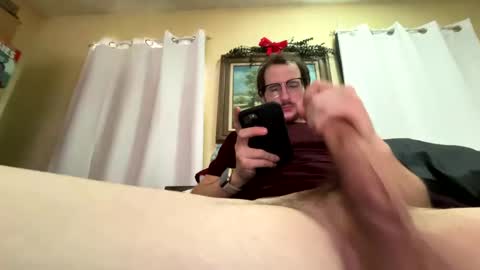 Snapshot of ohio944 chatting on December 13, 3:11 pm Dom online show from December 13, 3:11 pm