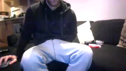 TheDee online show from December 29, 9:20 pm