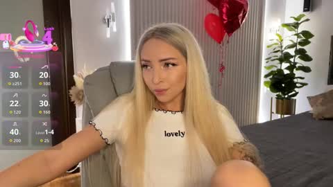 Emma online show from February 18, 1:12 am