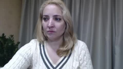 Mari online show from May 14, 2:13 pm