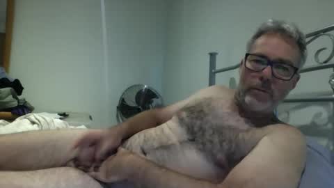 oiledcouple1 online show from October 11, 11:53 am