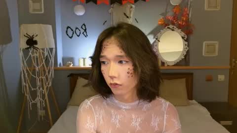 Snapshot of okerriella chatting on October 30, 2:40 pm Ami online show from October 30, 2:40 pm