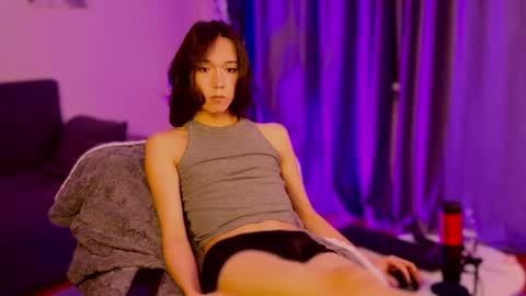 Snapshot of okerriella chatting on November 16, 1:06 pm Ami online show from November 16, 1:06 pm