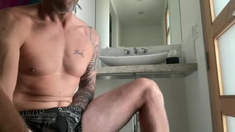 oki42 online show from June 26, 2:43 pm