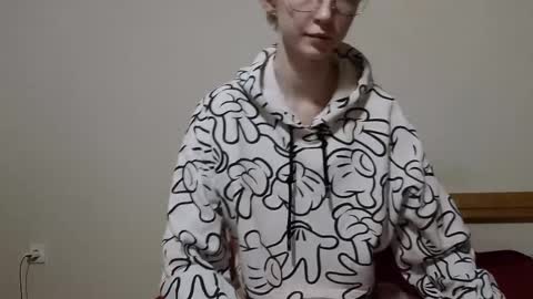 Ola dushek online show from April 22, 6:42 pm