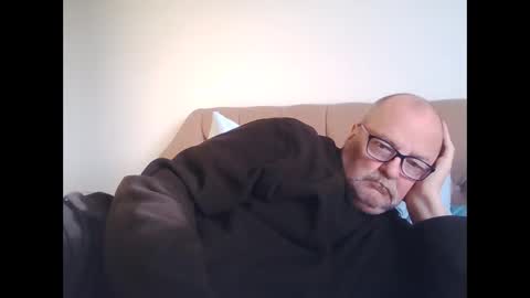 Snapshot of old_fkr chatting on December 15, 1:32 pm old_fkr online show from December 15, 1:32 pm