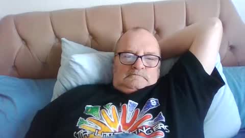 Snapshot of old_fkr chatting on January 9, 8:45 am old_fkr online show from January 9, 8:45 am