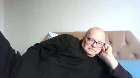 Snapshot of old_fkr chatting on January 20, 10:40 am old_fkr online show from January 20, 10:40 am