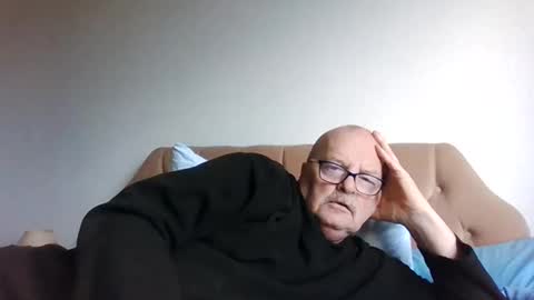 Snapshot of old_fkr chatting on January 21, 2:15 pm old_fkr online show from January 21, 2:15 pm