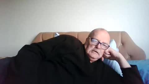 Snapshot of old_fkr chatting on February 4, 5:01 pm old_fkr online show from February 4, 5:01 pm