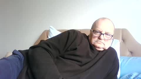 Snapshot of old_fkr chatting on February 13, 11:39 am old_fkr online show from February 13, 11:39 am