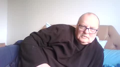 Snapshot of old_fkr chatting on February 19, 11:49 am old_fkr online show from February 19, 11:49 am