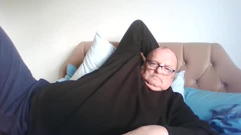 Snapshot of old_fkr chatting on February 25, 2:44 pm old_fkr online show from February 25, 2:44 pm