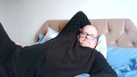 Snapshot of old_fkr chatting on March 2, 3:27 pm old_fkr online show from March 2, 3:27 pm