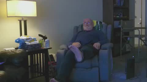 old_guy111 online show from January 9, 4:37 am