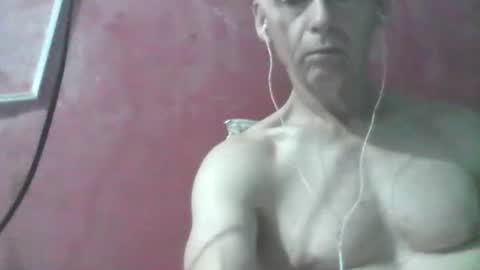 Snapshot of oldbuthorny62 chatting on April 5, 12:41 am oldbuthorny62 online show from April 5, 12:41 am