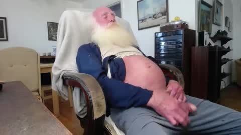 oldfucker9 online show from October 11, 12:32 am