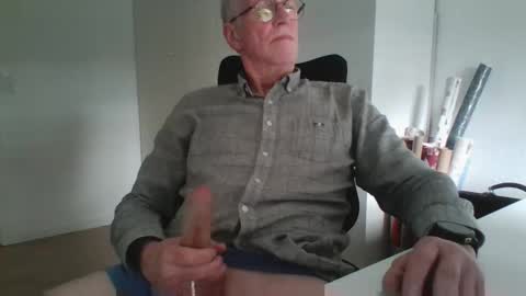 oldth online show from March 31, 10:26 am