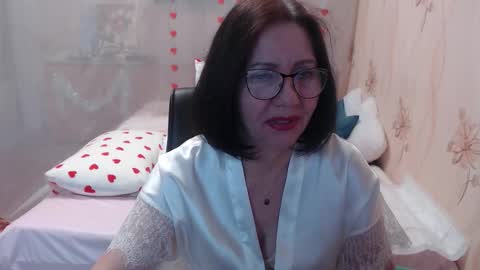 OlgaHottie online show from December 13, 11:43 pm