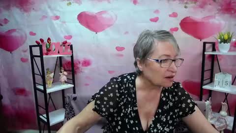 OlgaLuck online show from April 15, 5:36 am