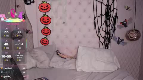 oliiverr22 online show from October 31, 12:28 pm