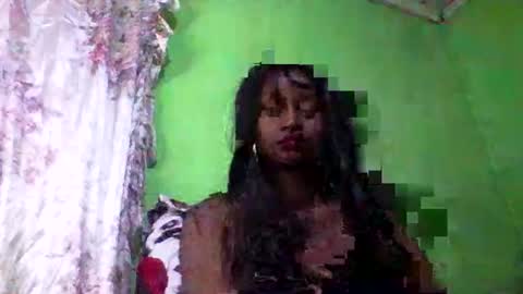 Snapshot of olinah610 chatting on October 5, 8:07 pm olinah610 online show from October 5, 8:07 pm